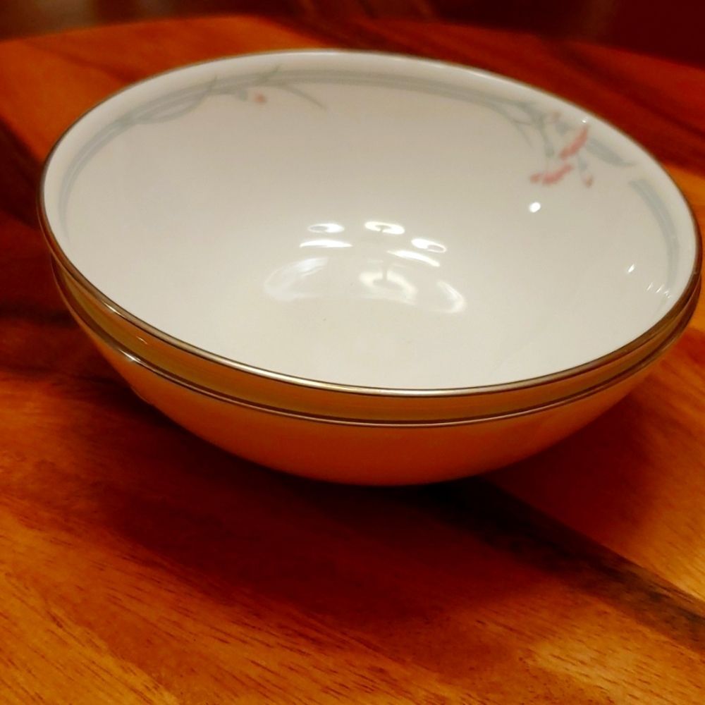 Royal Doulton Set of 2 Dessert/ Fruit Bowls